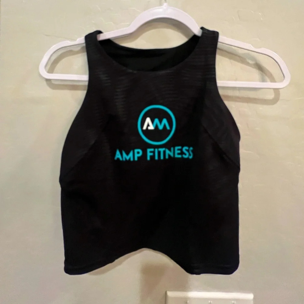 Lululemon‎ size AMP fitness top